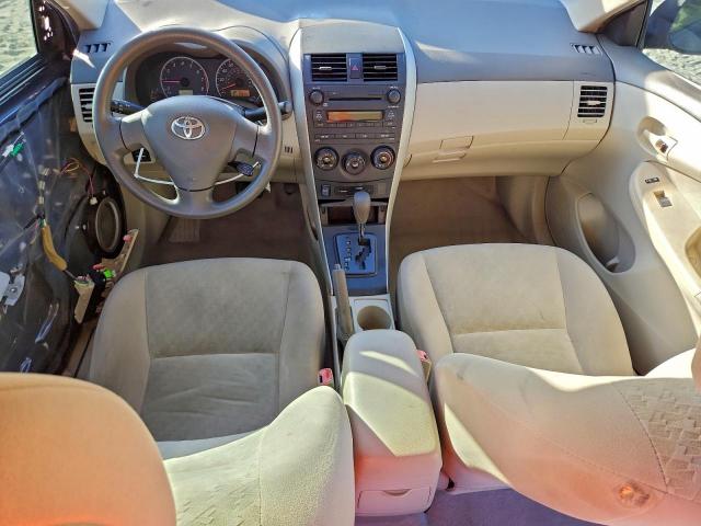 Toyota Corolla Base Image 9