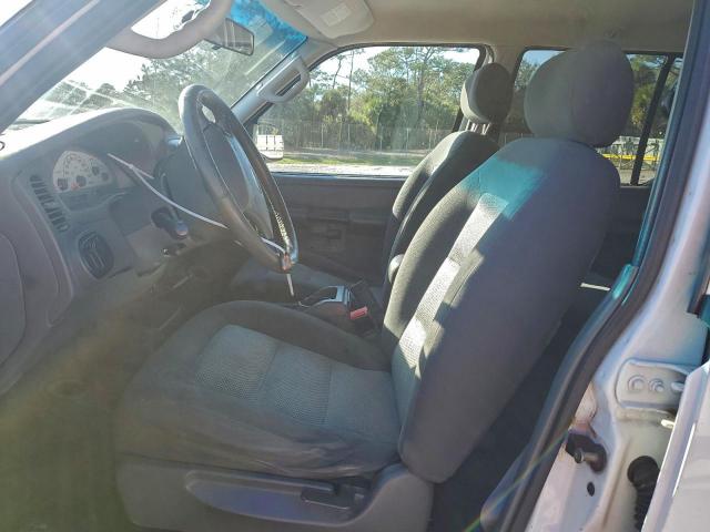 Ford Explorer Image 10