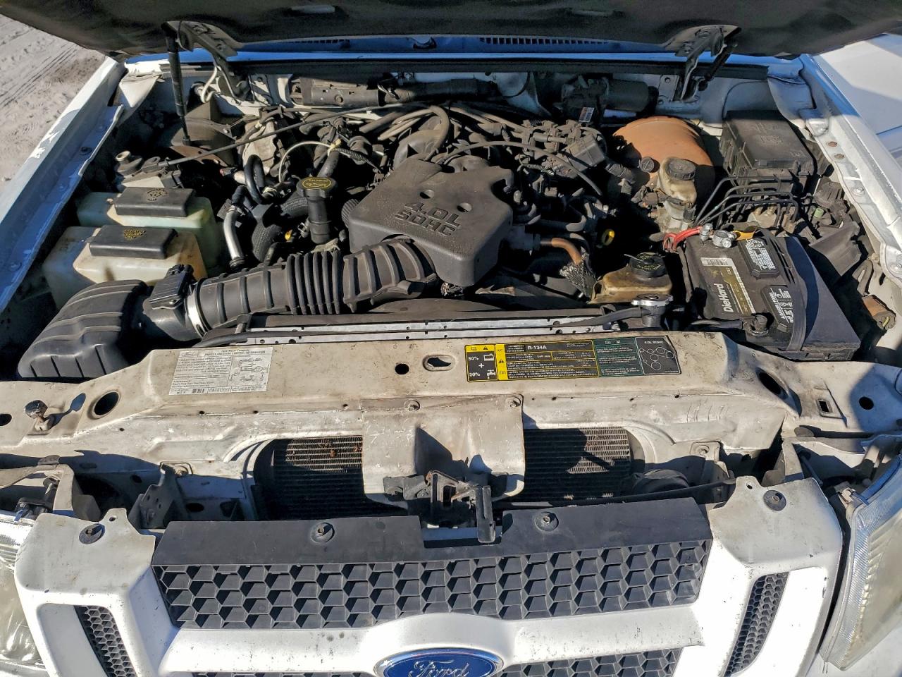 Ford Explorer Image 12