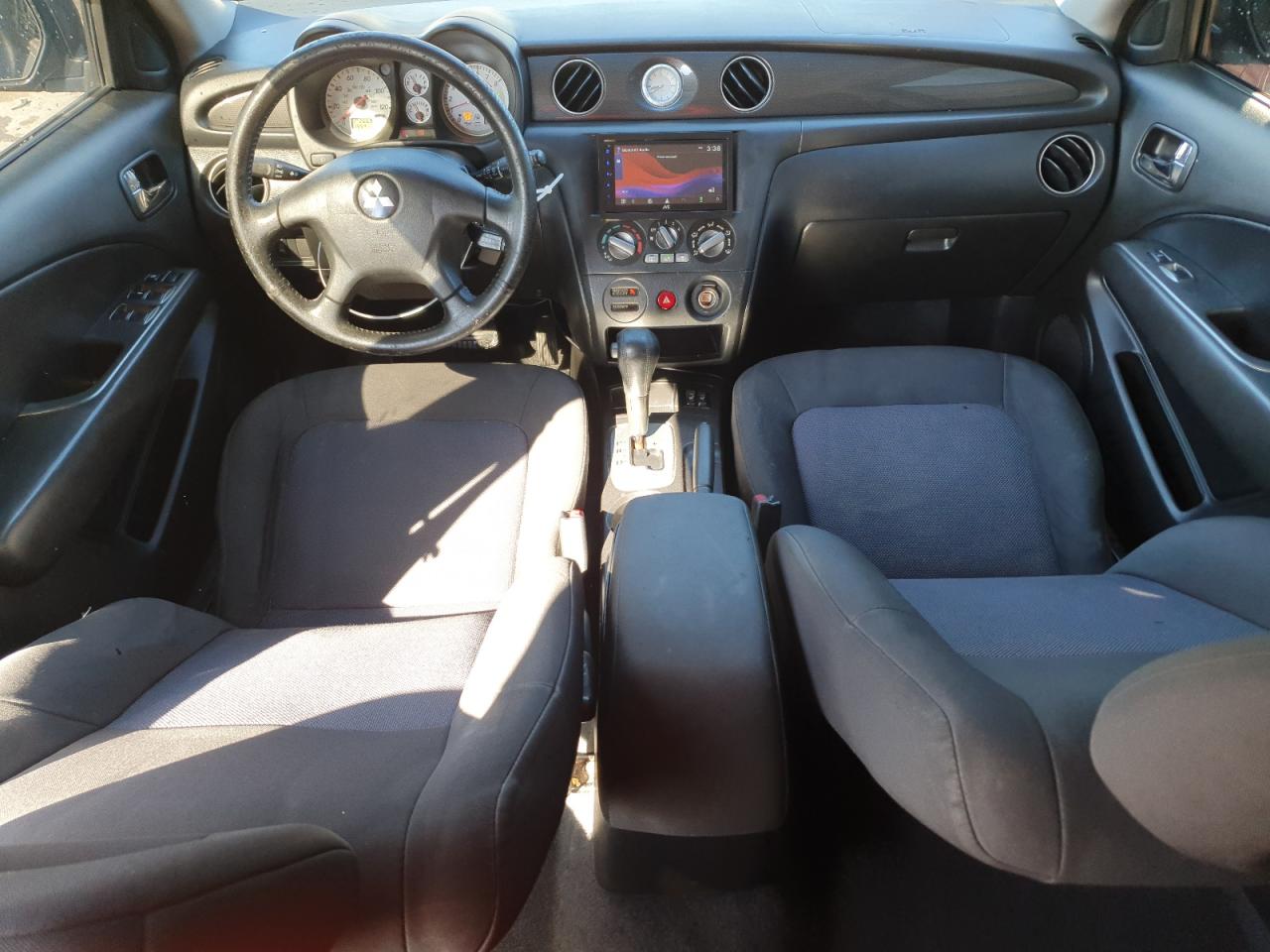 Mitsubishi Outlander Se Image 4