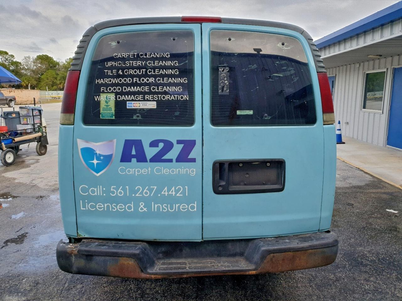 GMC Savana G3500 Image 13