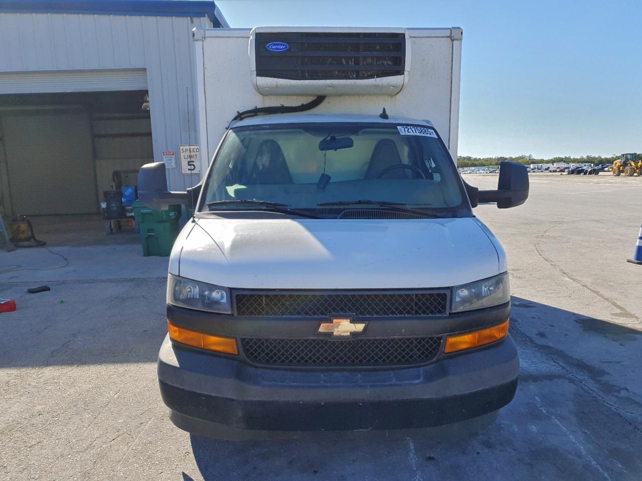Chevrolet Express Image 5