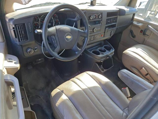 Chevrolet Express Image 4
