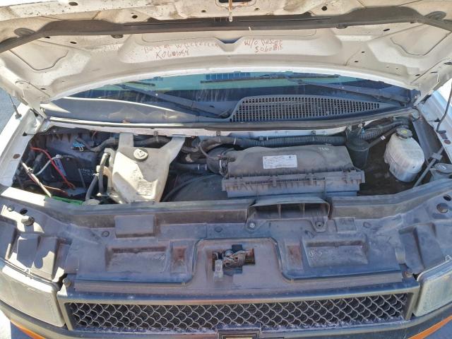 Chevrolet Express Image 8