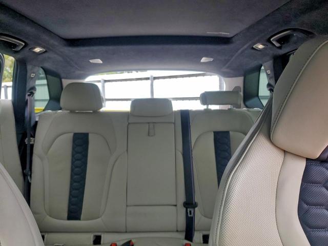 BMW X Series M Image 10