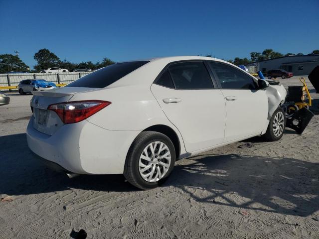 Toyota Corolla L Image 2