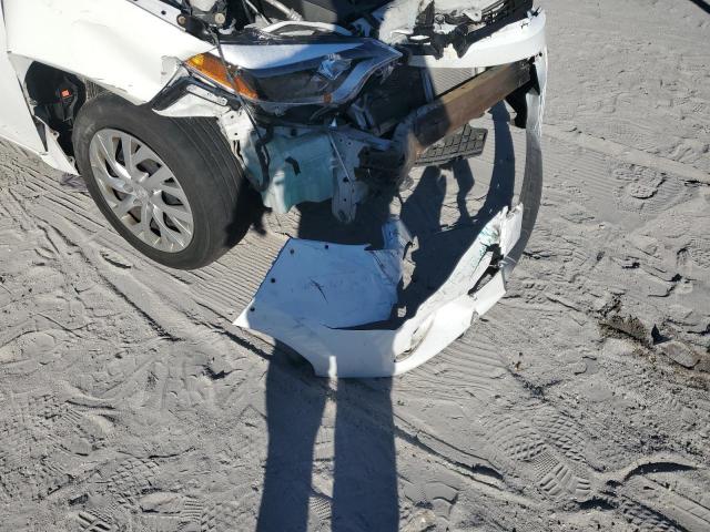 Toyota Corolla L Image 8