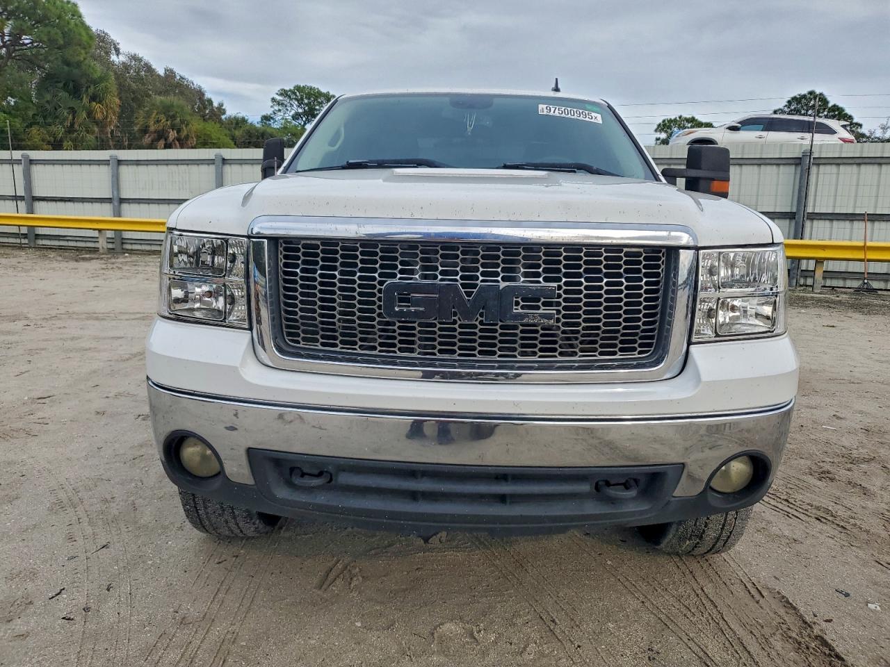 GMC Sierra C1500 Image 7