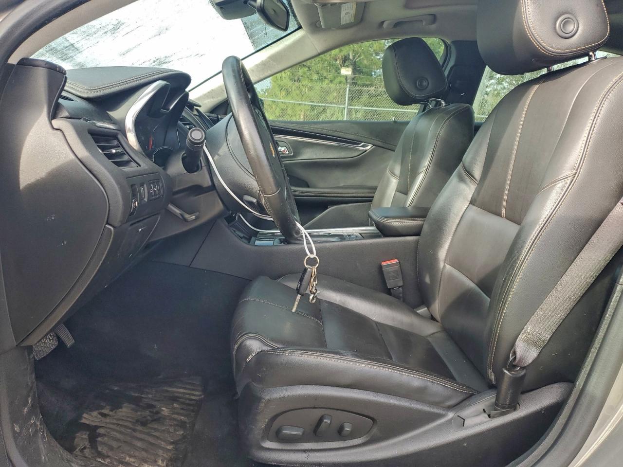 Chevrolet Impala Lt Image 11