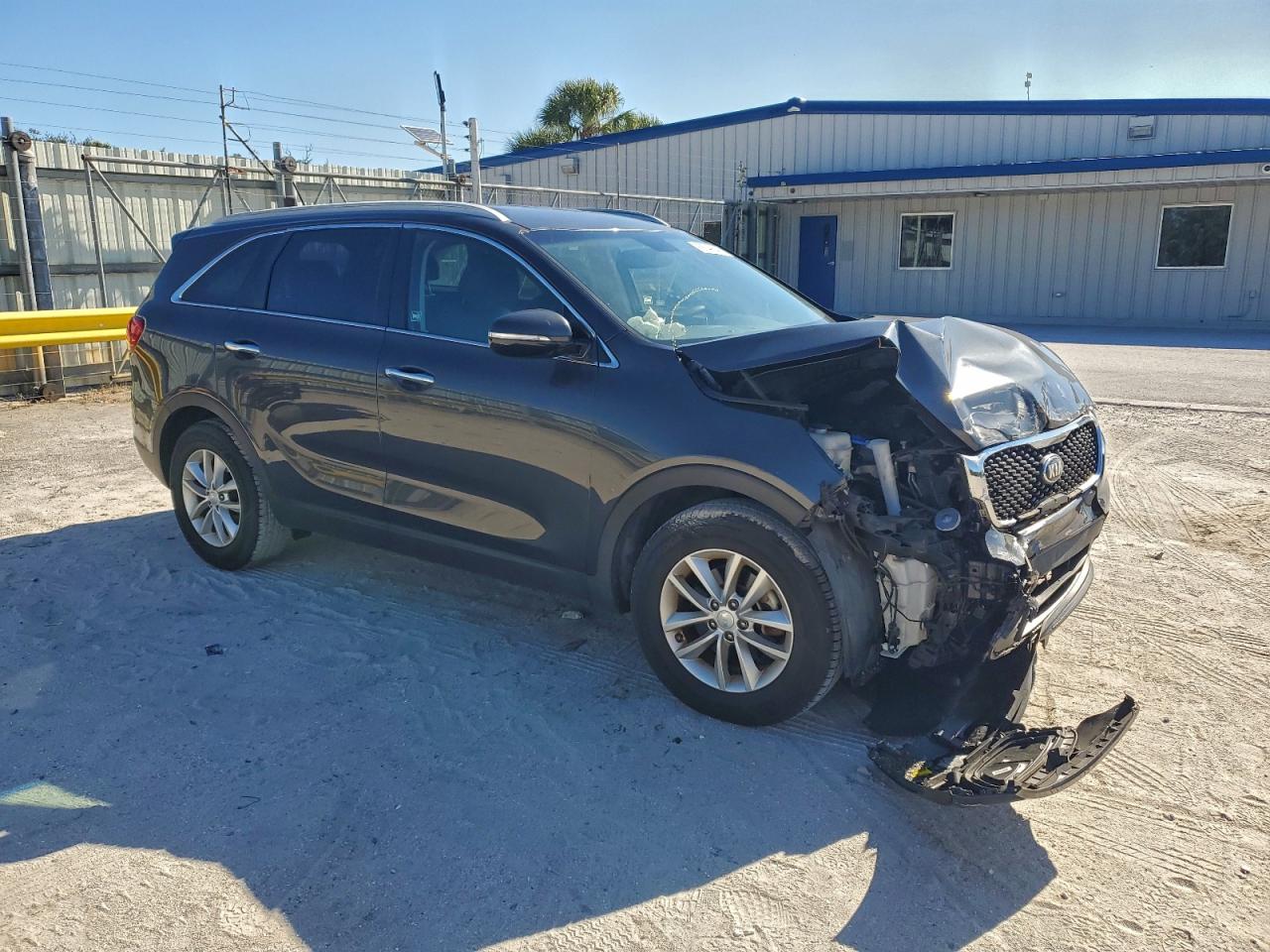 Kia Sorento Lx Image 4