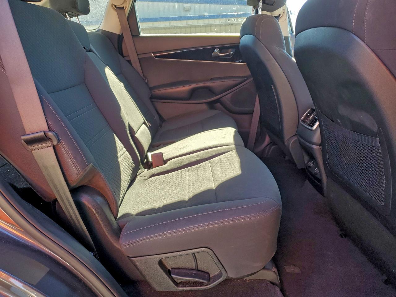 Kia Sorento Lx Image 12