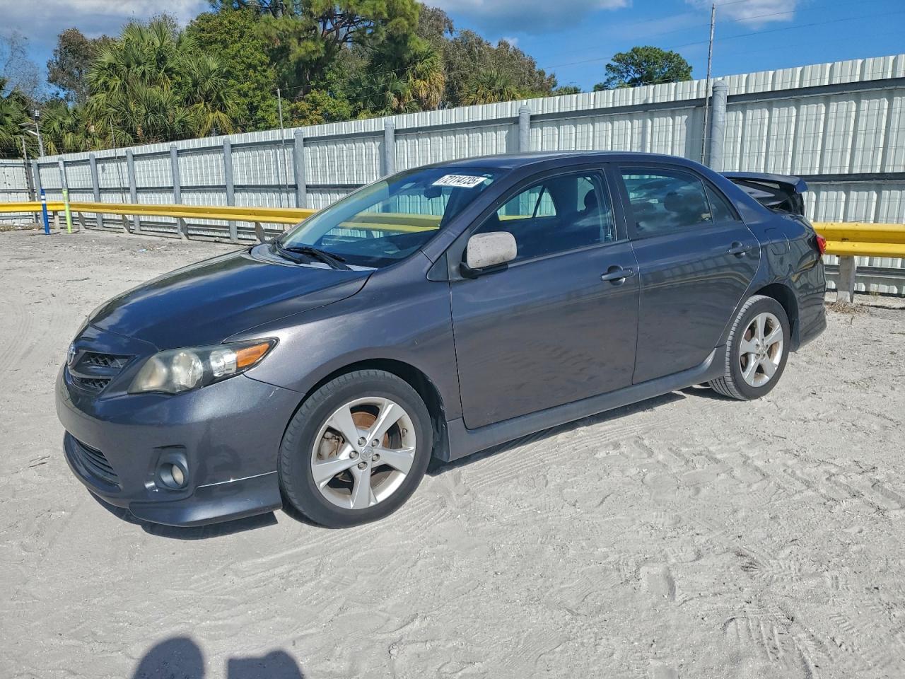 Toyota Corolla Base Image 1