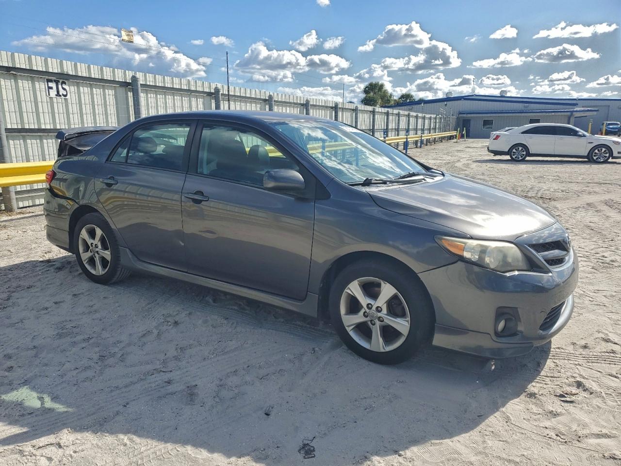 Toyota Corolla Base Image 8