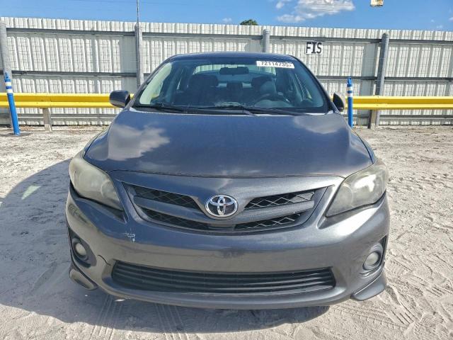 Toyota Corolla Base Image 3