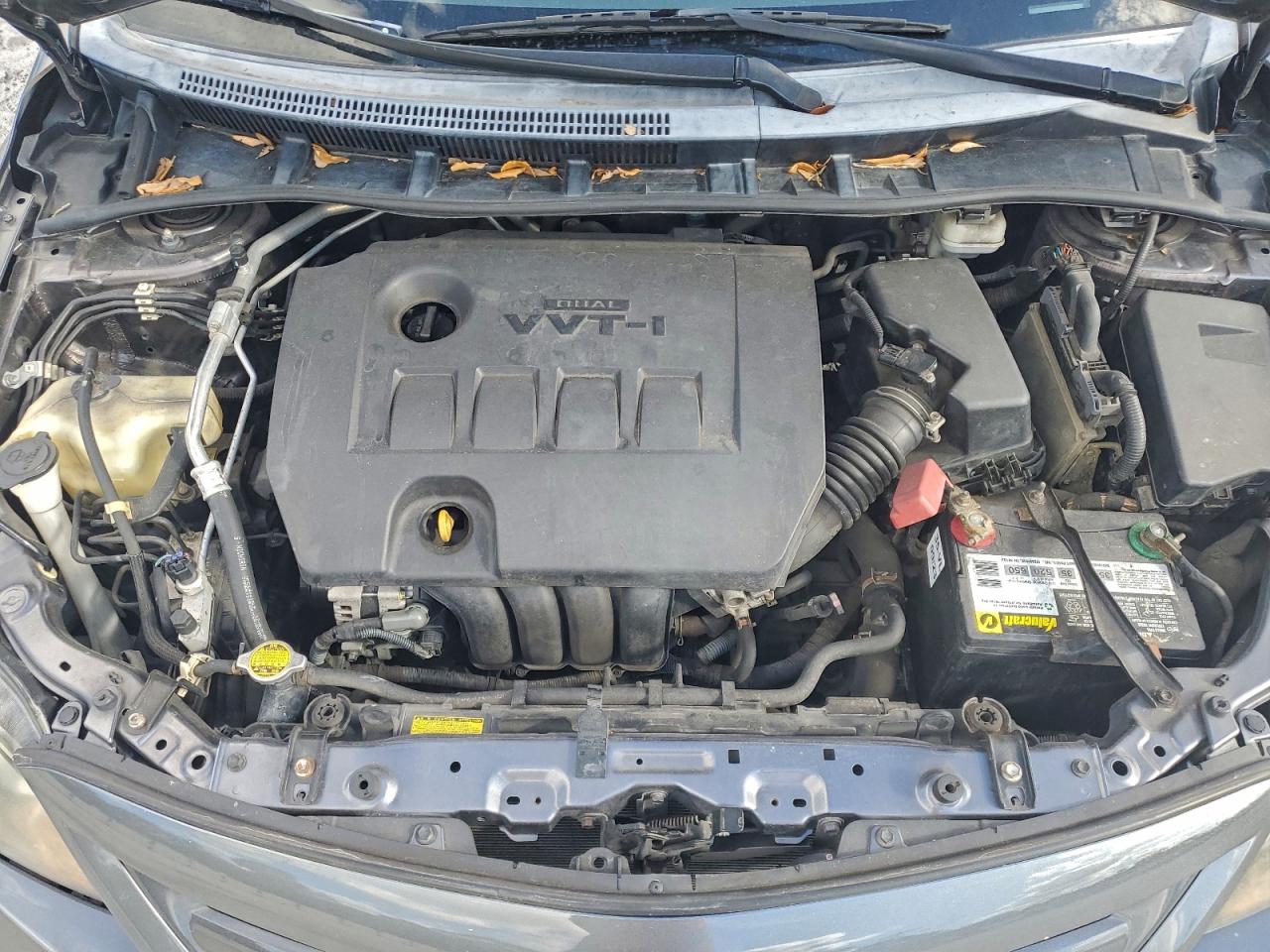 Toyota Corolla Base Image 6