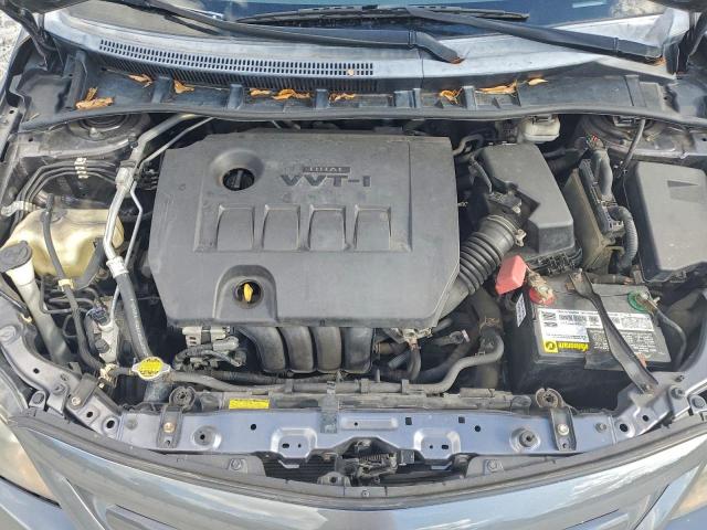 Toyota Corolla Base Image 6