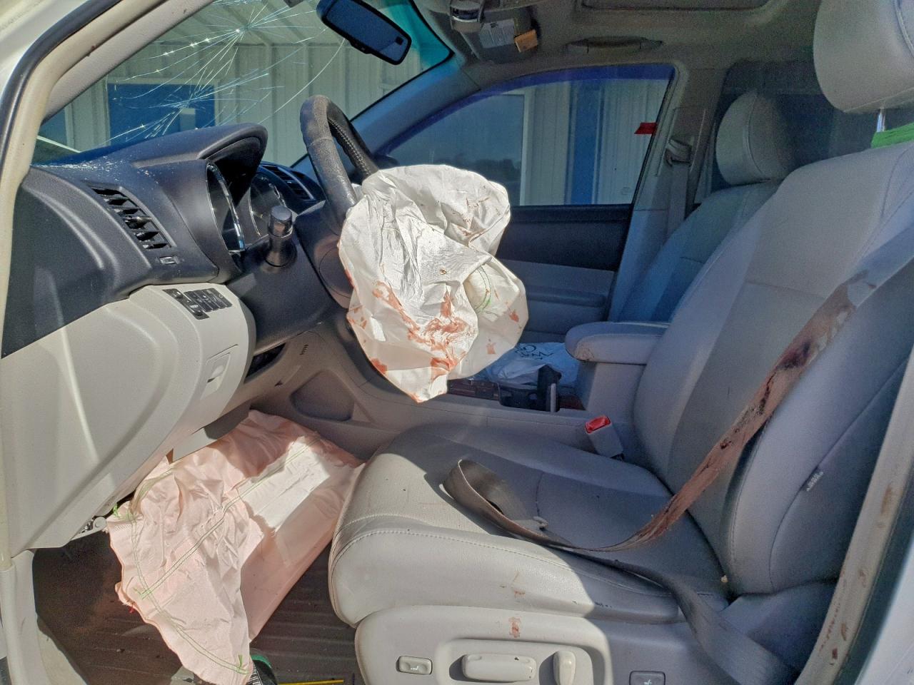 Toyota Highlander Limited Image 7