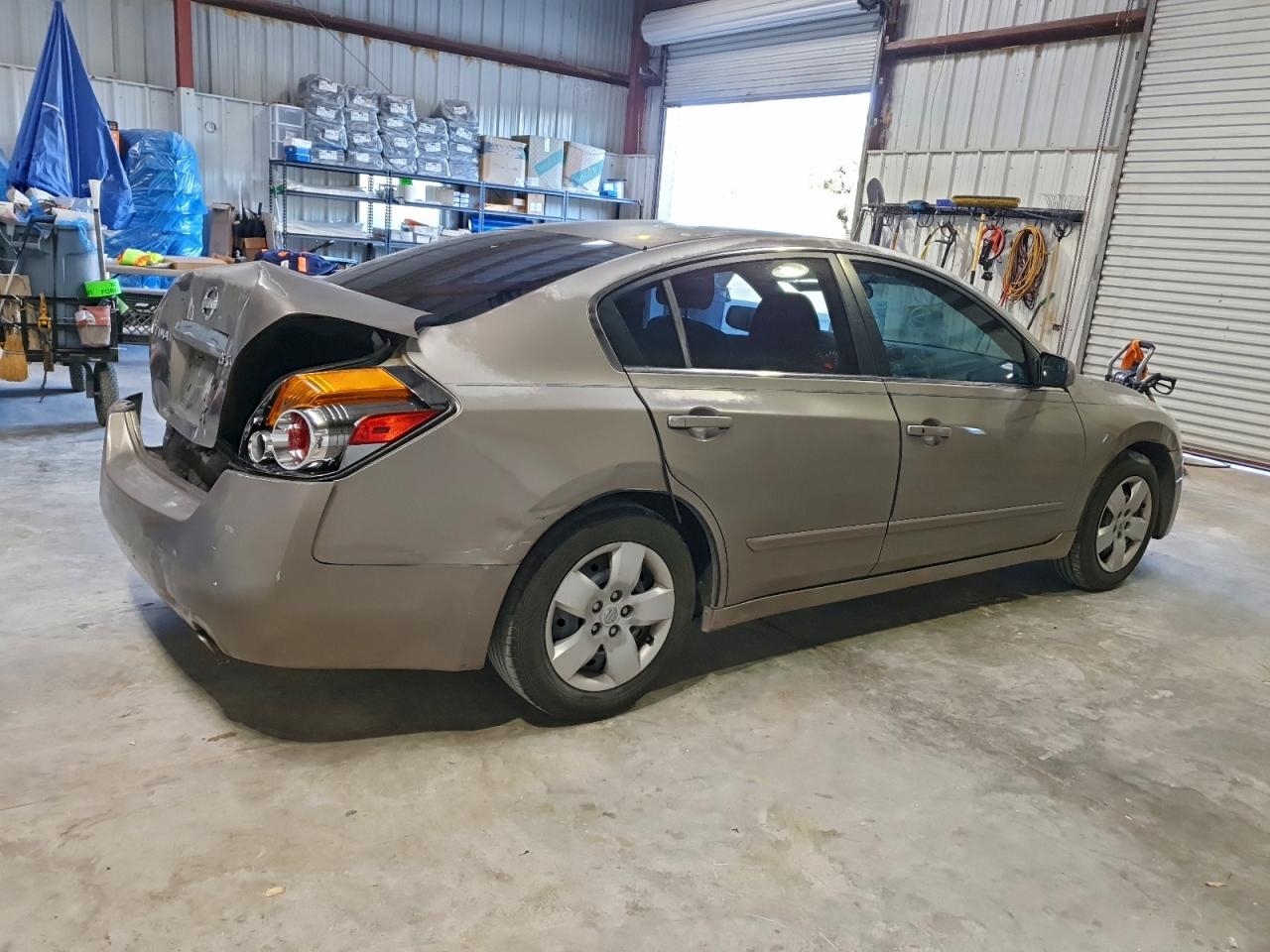 Nissan Altima 2.5 Image 2