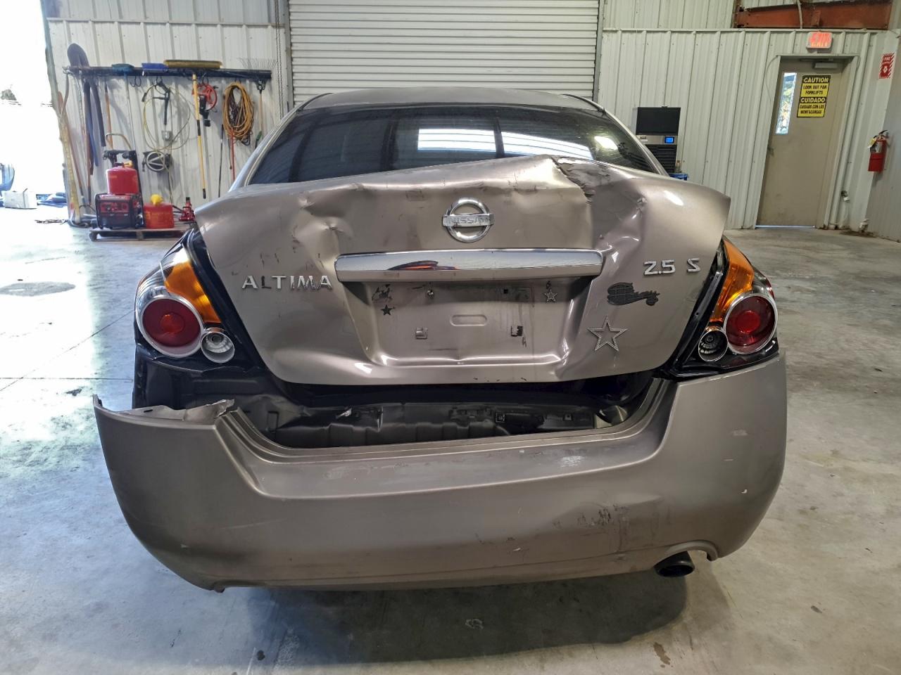 Nissan Altima 2.5 Image 6
