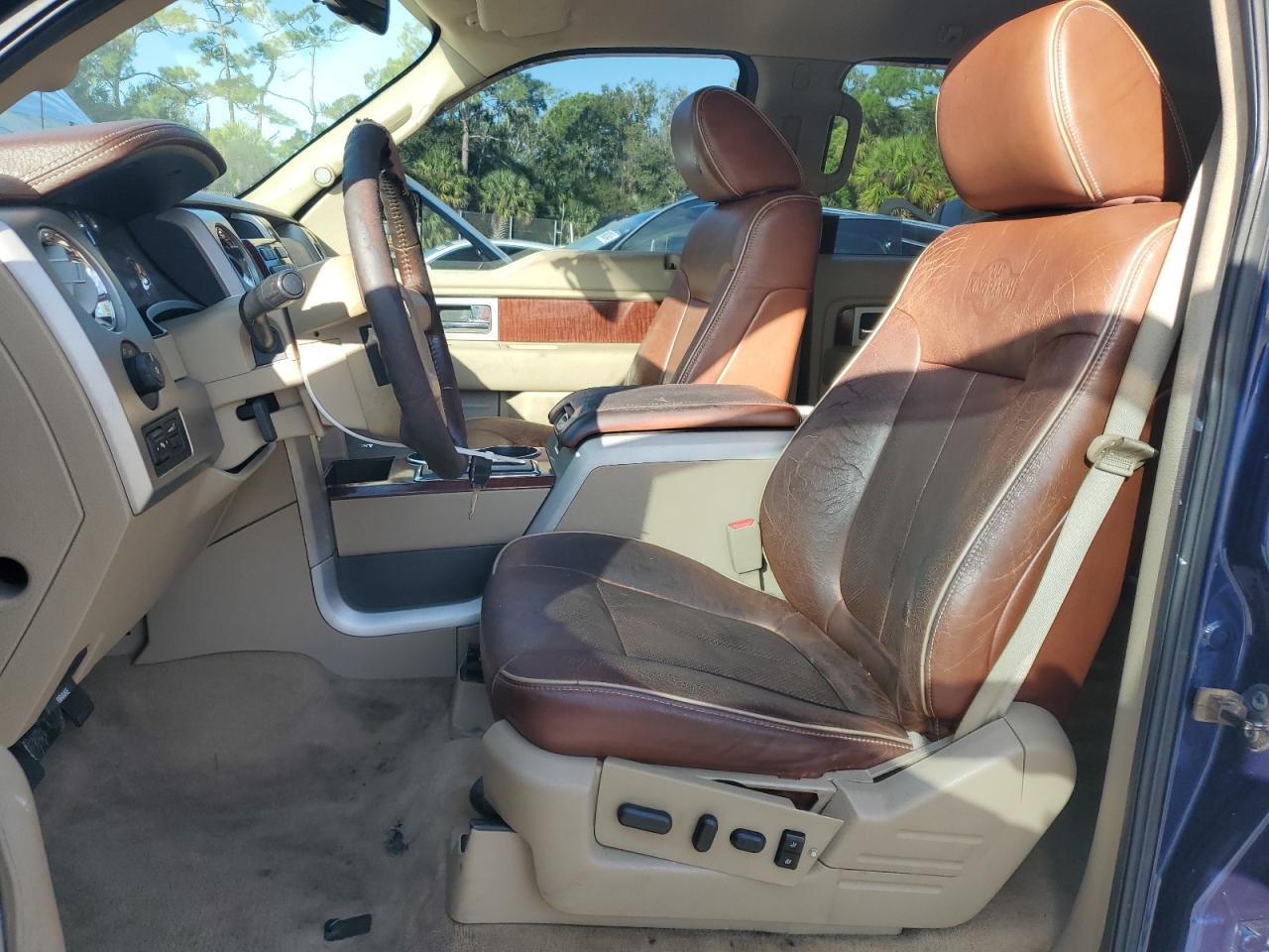 Ford F-150 Supercrew Image 8