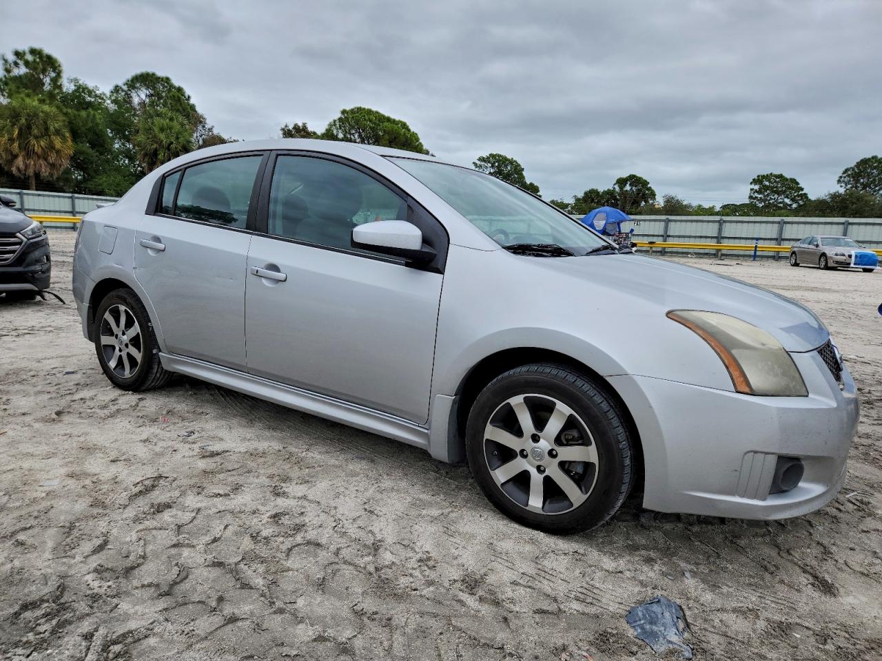 Nissan Sentra 2.0 Image 2