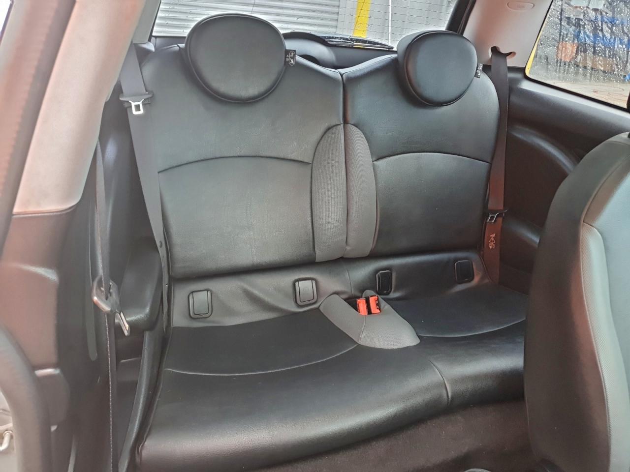 MINI Cooper Image 10