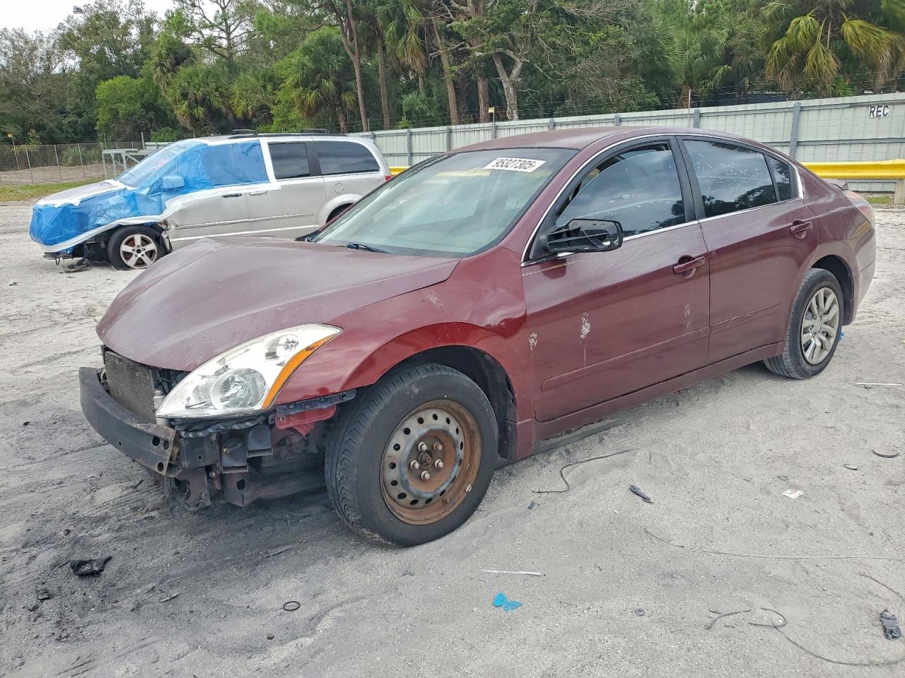 Nissan Altima Base Image 1