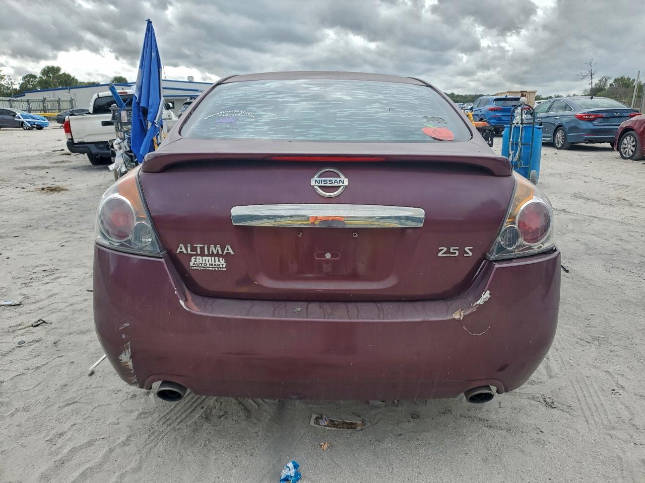 Nissan Altima Base Image 6