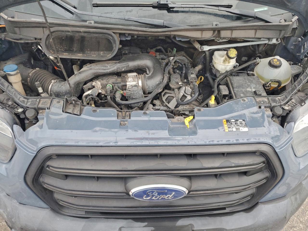 Ford Transit T-250 Image 12