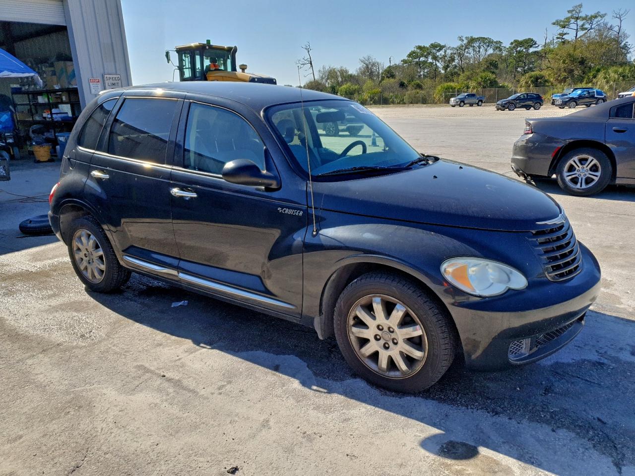 Chrysler PT Cruiser Image 2