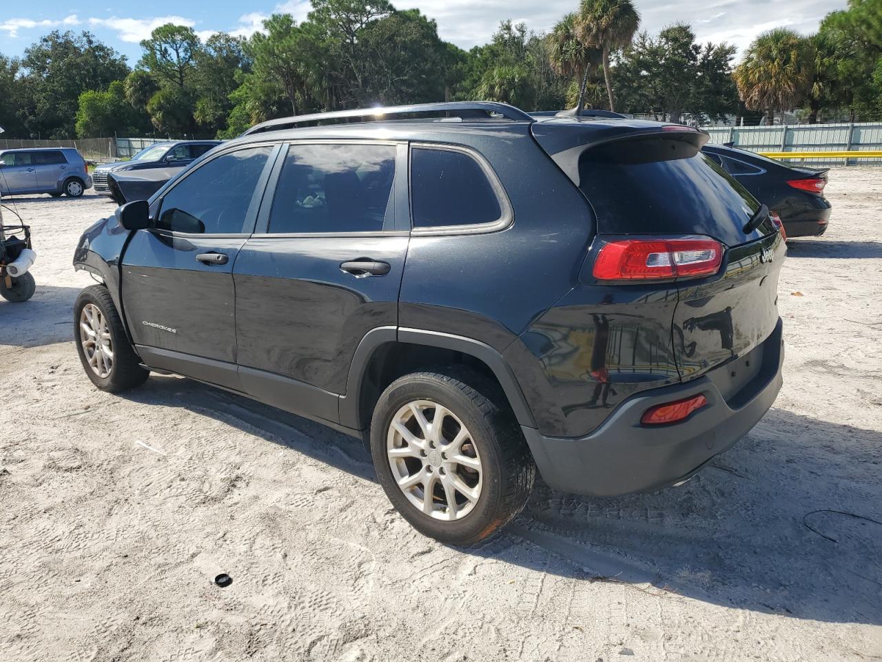 Jeep Grand Cherokee Sport Image 7