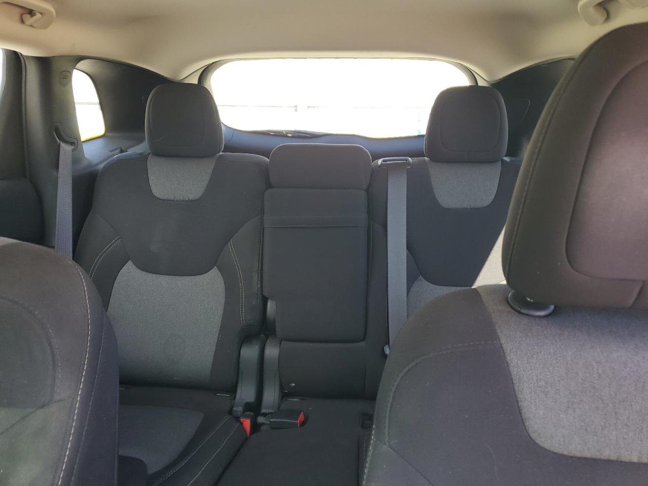 Jeep Grand Cherokee Sport Image 14