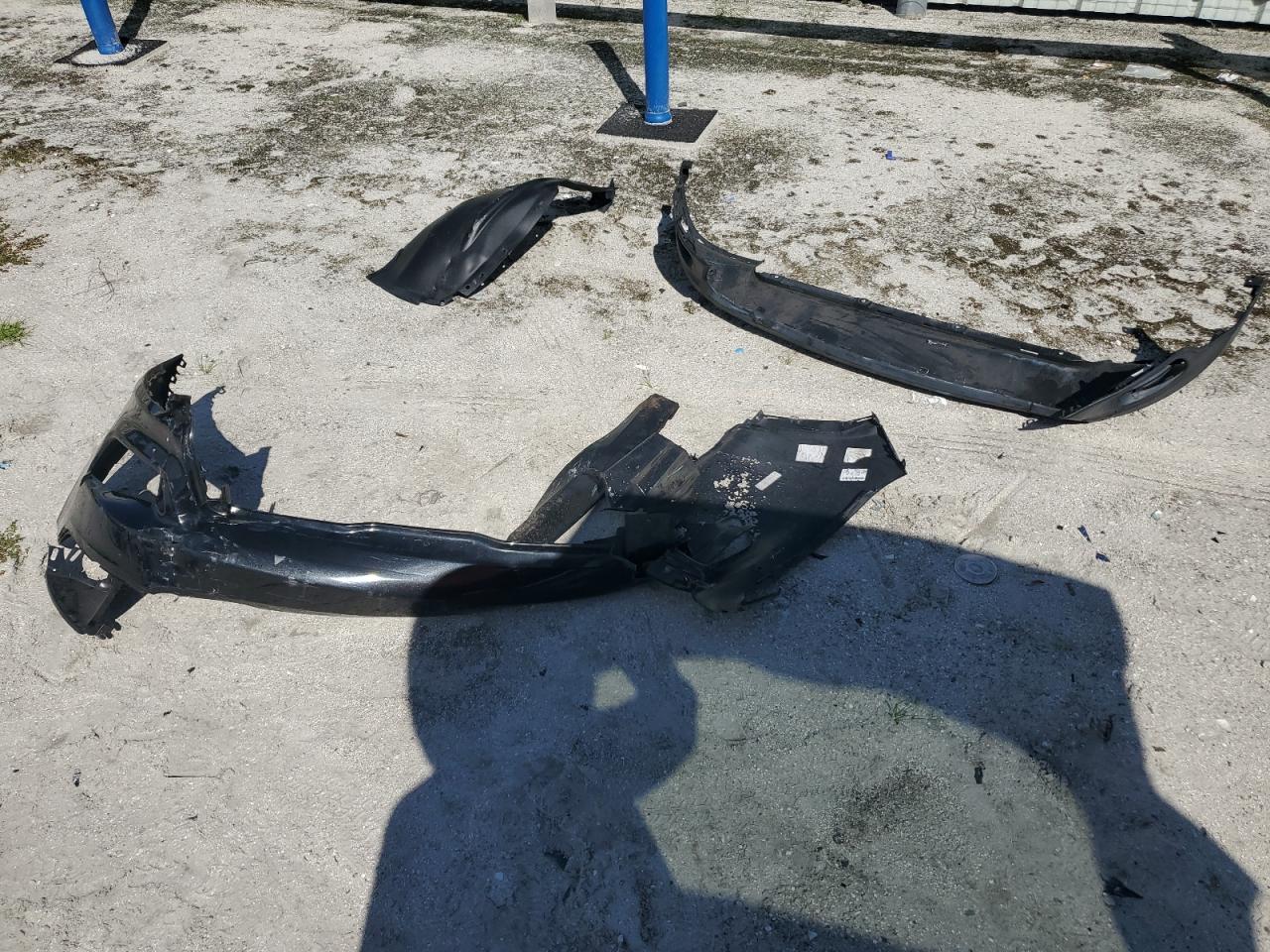 Jeep Grand Cherokee Sport Image 9