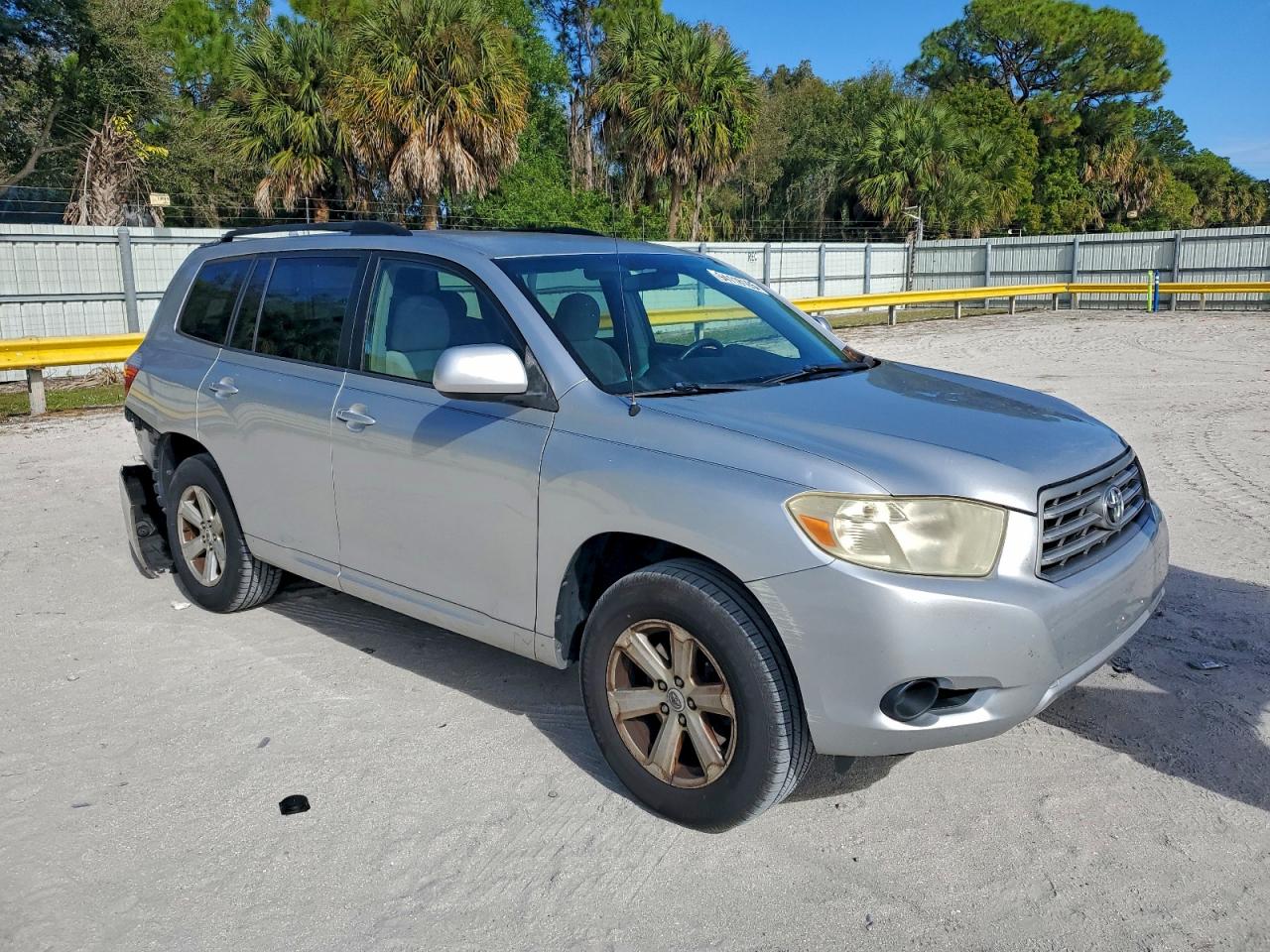 Toyota Highlander Image 3