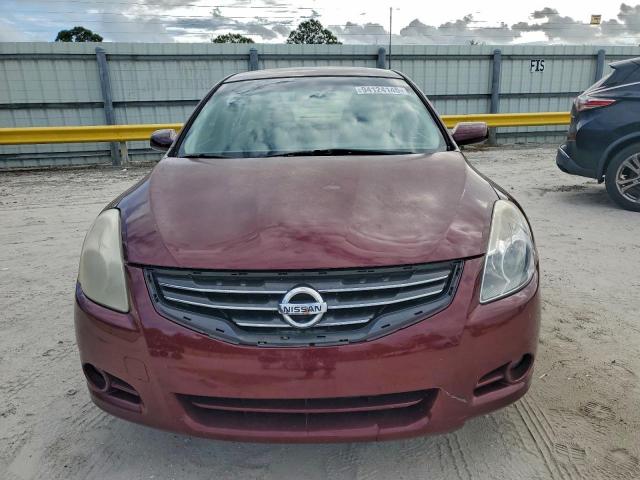 Nissan Altima Base Image 11