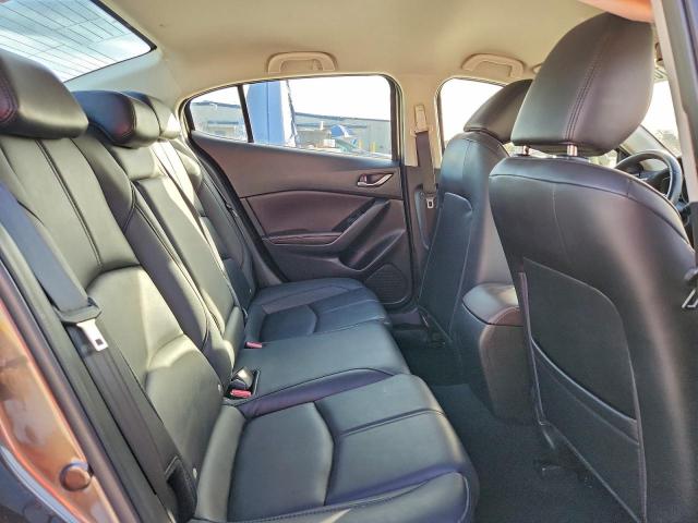 Mazda 3 Touring Image 8