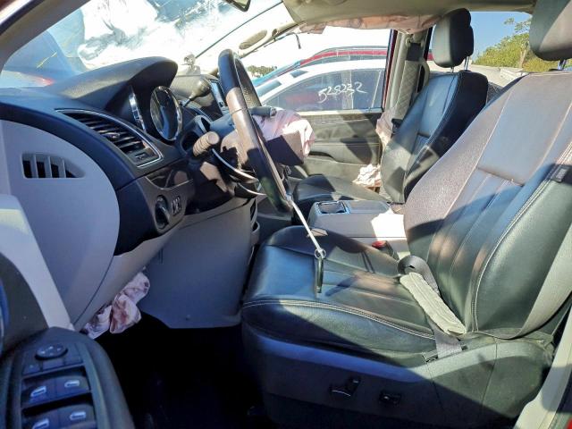 Chrysler Minivan Touring Image 4