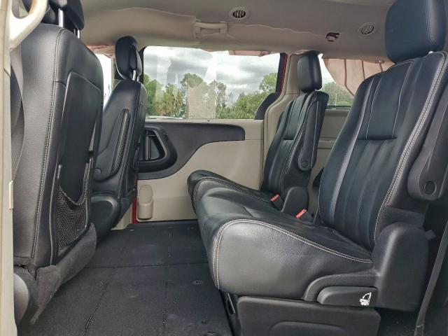 Chrysler Minivan Touring Image 11